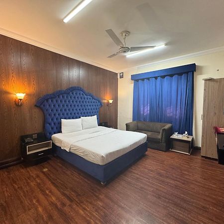 Orbit Residency F-7 Hotel Islamabad Exterior foto