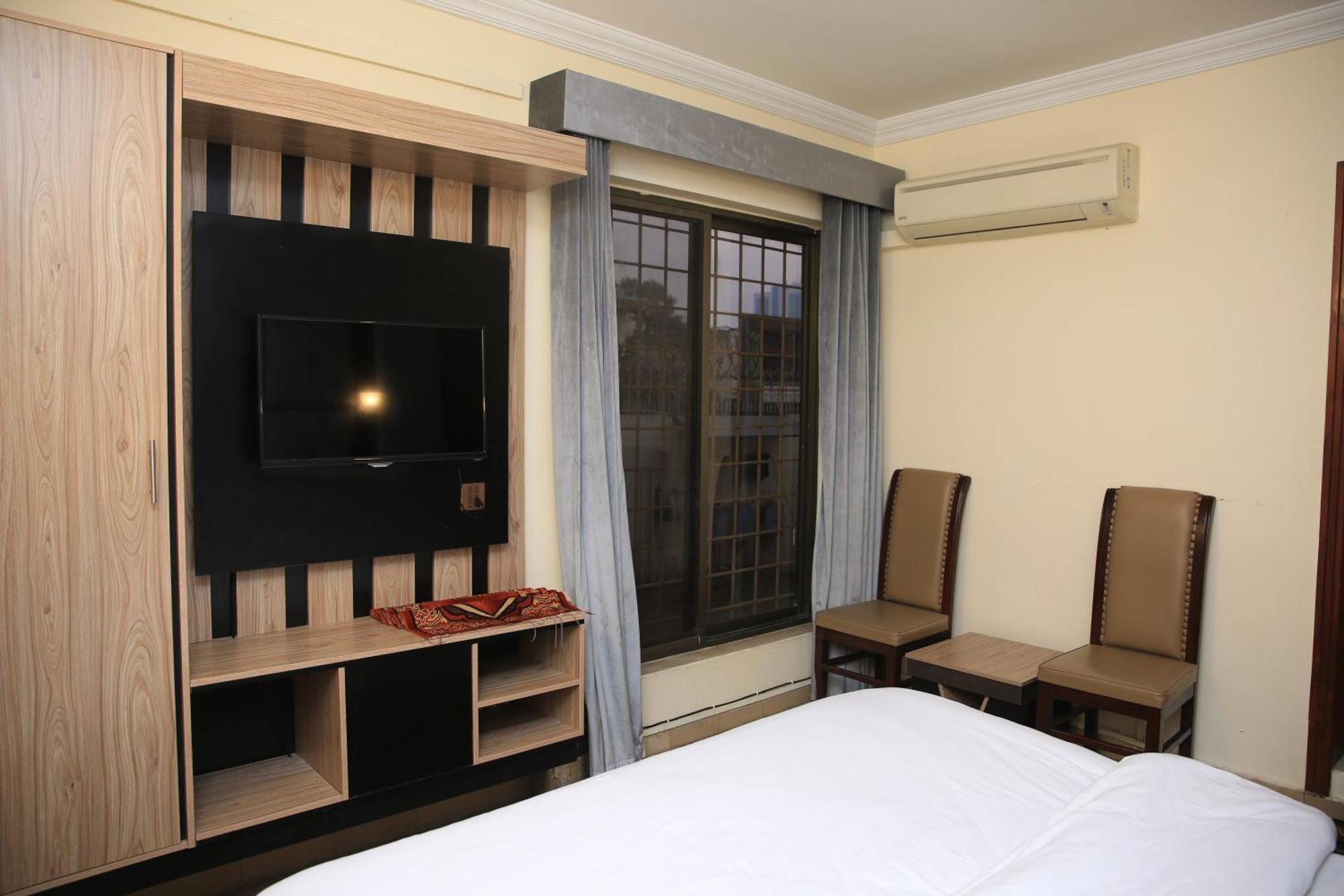 Orbit Residency F-7 Hotel Islamabad Exterior foto